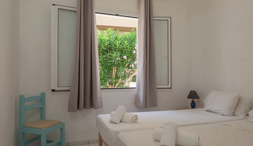 Apartamento familiar, vistas a la piscina