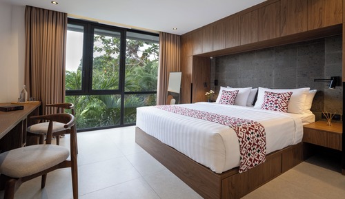 2BR Creekside Pool Villa with Shared Sauna, 107 sqm - Villa Prestige