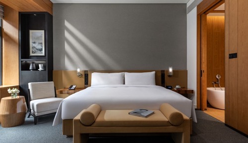 Suite (Ambassador)