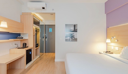 Apartamento superior, 1 cama doble, vistas a la ciudad