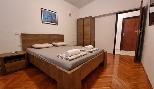 Apartamento estándar, varias camas, balcón, vistas al mar
