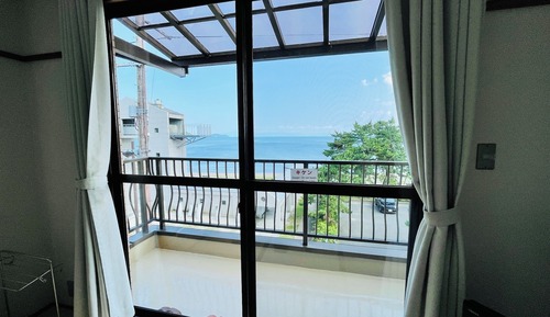 Basic Room, Lake View
