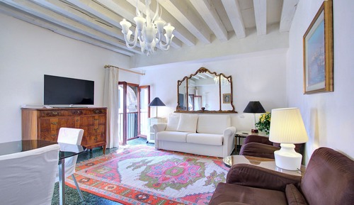 Apartamento, vistas al canal
