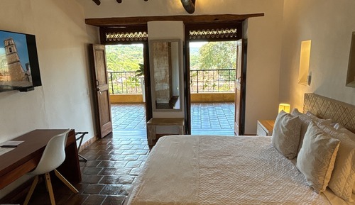 Habitación estándar, 1 cama de matrimonio, vistas a la piscina