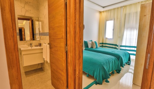 Apartment 6