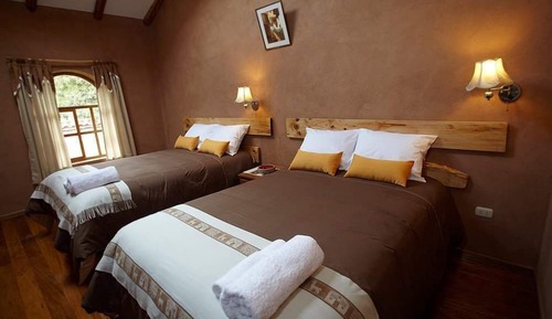 Habitación estándar con 1 cama doble o 2 individuales, vistas al jardín