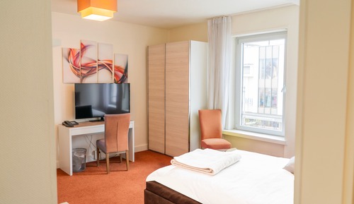 Habitación superior con 1 cama doble o 2 individuales