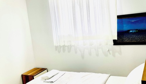 Apartamento familiar, vistas parciales al mar