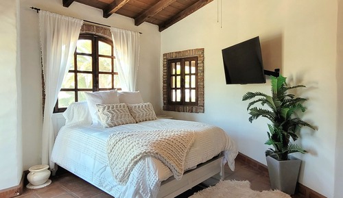 Casa familiar, 3 habitaciones, cocina