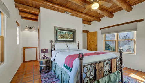 Casa, varias camas, patio