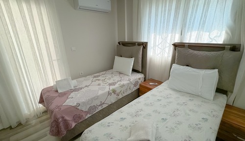 Villa Deluxe