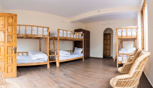 Dormitorio compartido económico, vistas al jardín