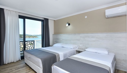 Habitación familiar, vistas a la playa