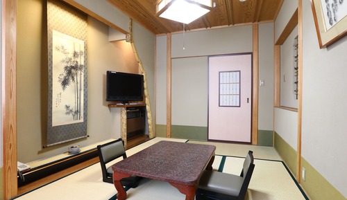 Habitación tradicional con 2 camas individuales, no fumadores, vistas a la montaña (Take)