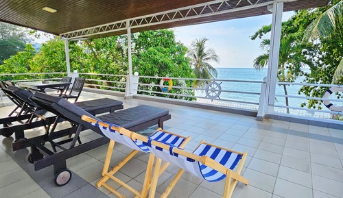 Villa superior, balcón, vistas al mar