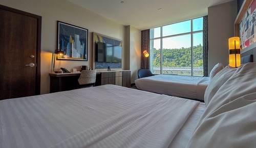Habitación estándar doble, 2 camas de matrimonio, vistas al río
