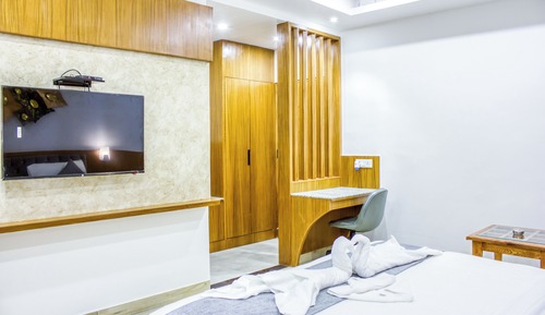 Standard King Room