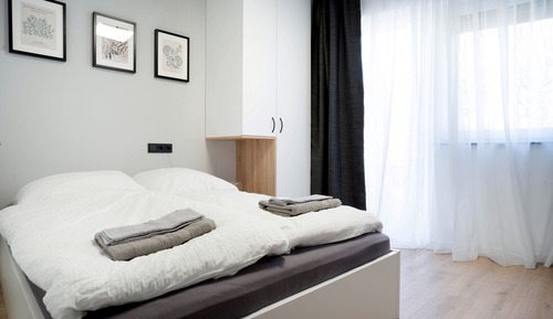 Estudio Confort, 1 cama de matrimonio, balcón