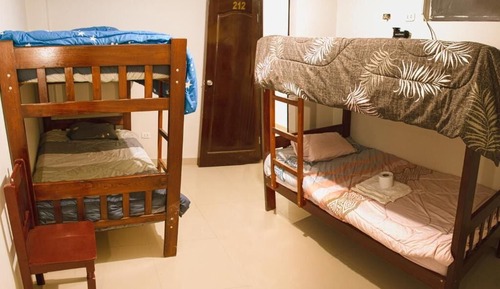 Dormitorio compartido económico
