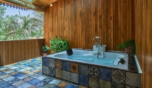 Casa en un árbol Premium, vistas a la piscina