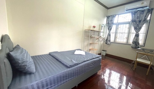 Habitación, baño compartido