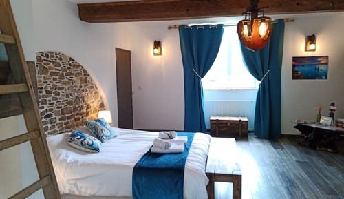 Habitación cuádruple Deluxe, vistas al jardín