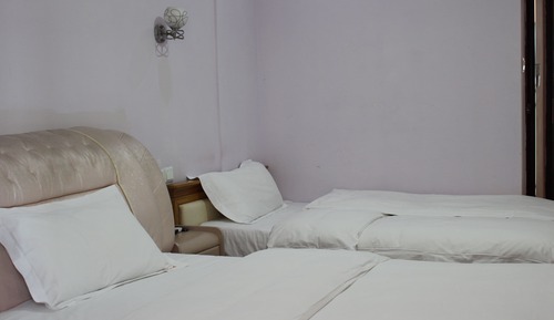 Habitación económica con 1 cama doble o 2 individuales