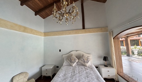 Habitación exclusiva, 1 cama doble, accesible para personas con discapacidad, vistas al jardín