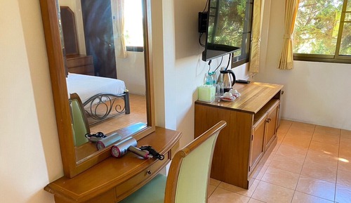 Habitación Deluxe con 1 cama doble o 2 individuales, vistas a la montaña