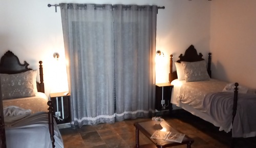 Habitación Confort con 1 cama doble o 2 individuales, vistas al jardín
