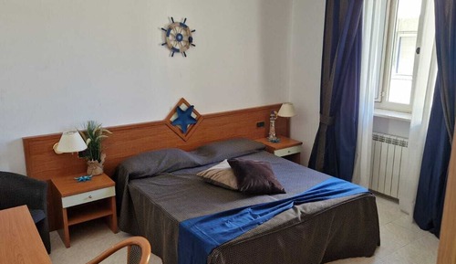 Habitación clásica con 1 cama doble o 2 individuales