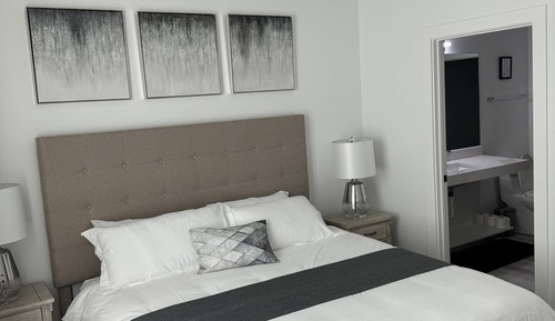 Apartamento Confort, 1 cama de matrimonio grande con sofá cama, acceso a la piscina