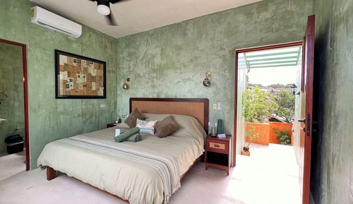 Habitación doble, 1 cama de matrimonio grande, vistas a la ciudad