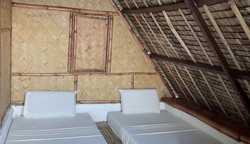 Habitación tradicional con 2 camas individuales