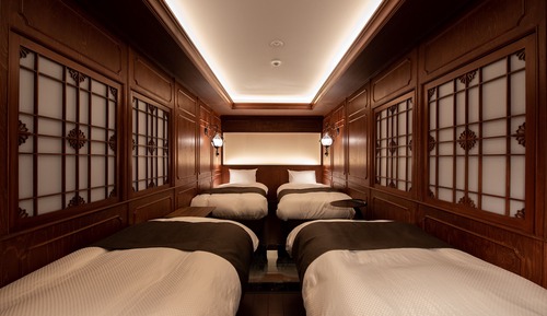 Habitación, no fumadores (SEKIREI,Stay in a train)