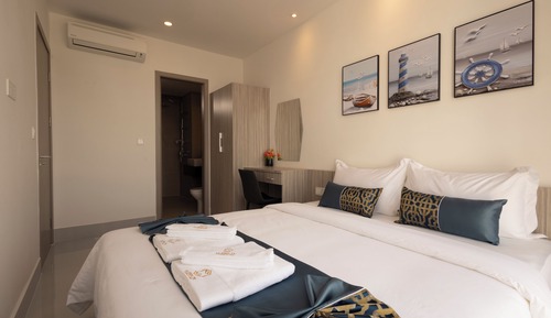 One-Bedroom Apartment