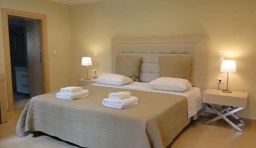 Habitación familiar, vistas al jardín