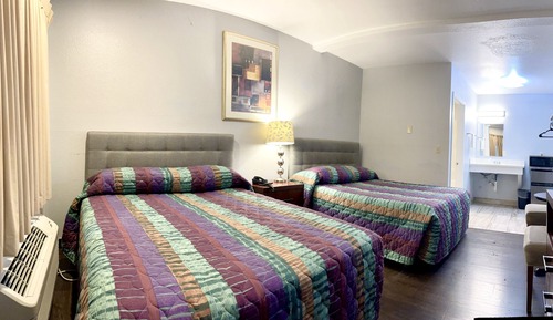 Habitación estándar con 1 cama doble o 2 individuales