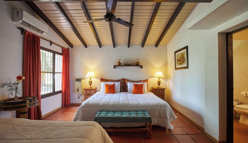 Habitación triple clásica
