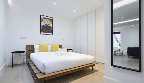 Large Lower Ground Floor Studio