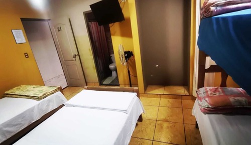 Habitación cuádruple básica