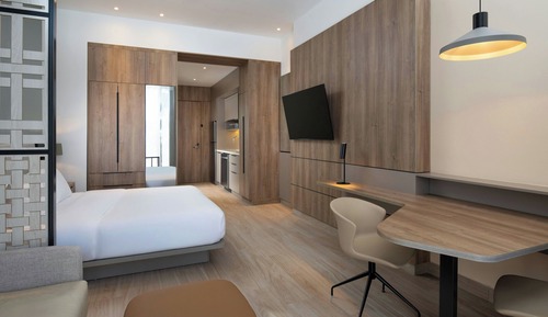 Estudio, 1 cama de matrimonio grande con sofá cama, vistas a la ciudad