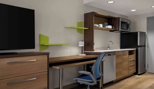 Estudio básico, 1 cama de matrimonio grande, bañera (Mobility & Hearing)