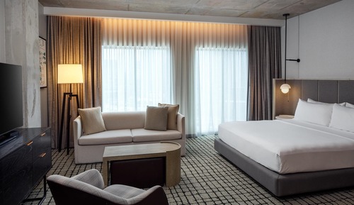 Estudio, 1 cama de matrimonio grande, vistas a la ciudad