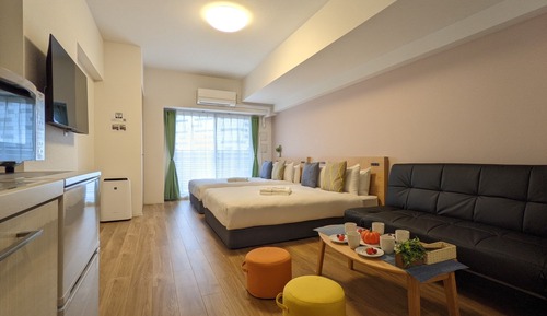 Habitación familiar con 2 camas individuales