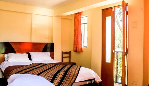Habitación Confort con 1 cama doble o 2 individuales