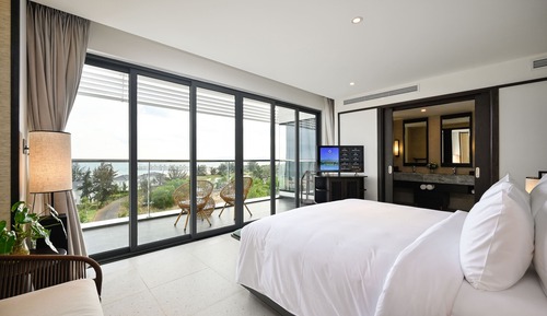 Suite junior, 1 cama de matrimonio grande, vistas al jardín