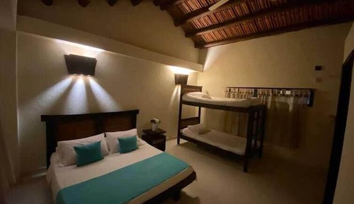 Habitación cuádruple Confort