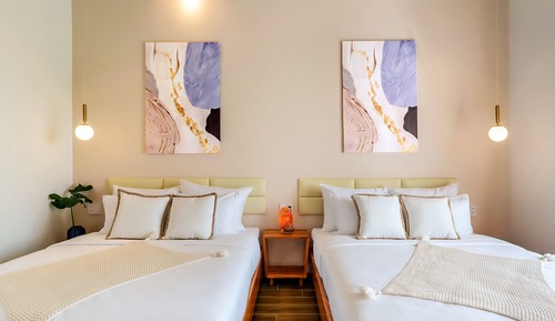 Suite panorámica, 2 camas de matrimonio, vistas al lago, junto al lago