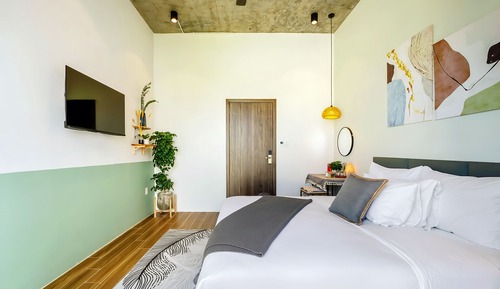 Suite de diseño, 1 cama de matrimonio grande, vistas al jardín